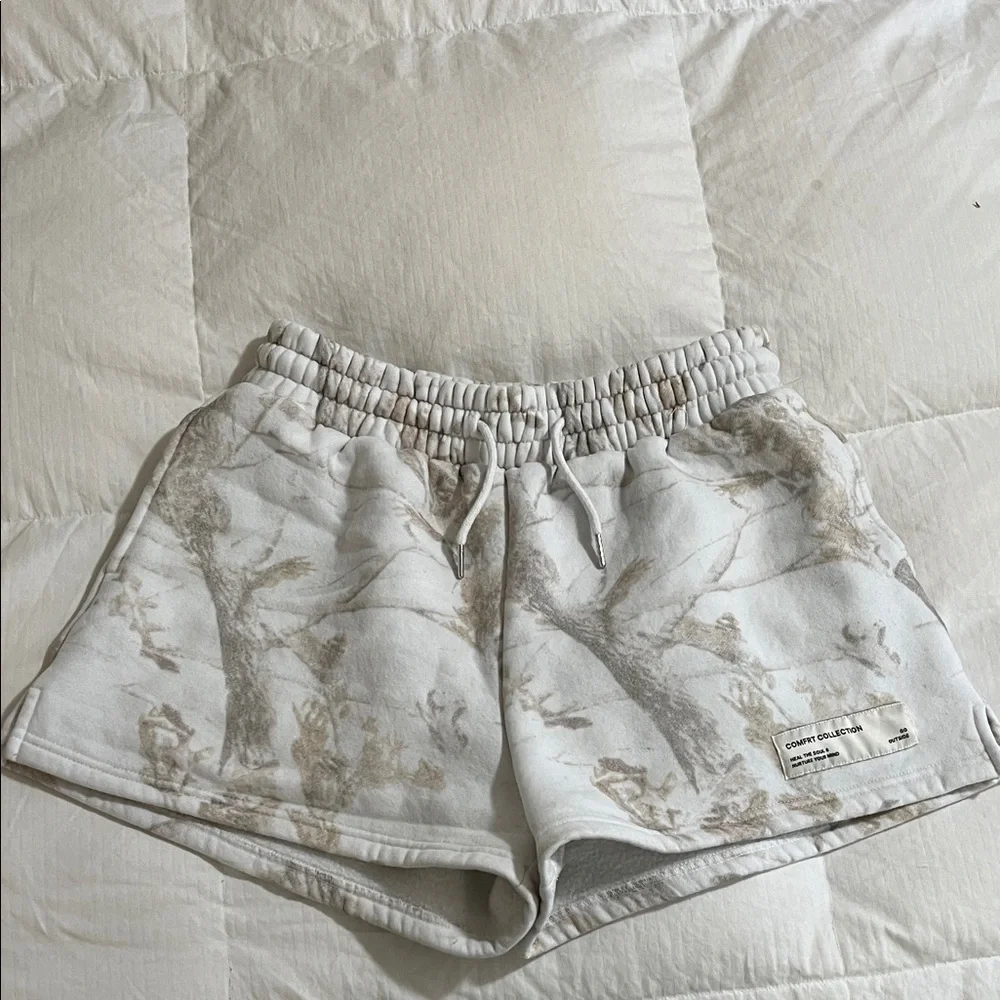 Comfrt camo shorts - Picture 1 of 4